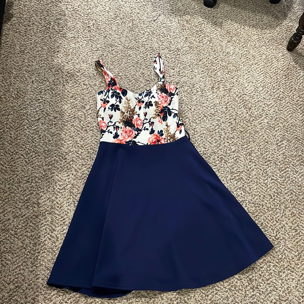 Floral dress (small)